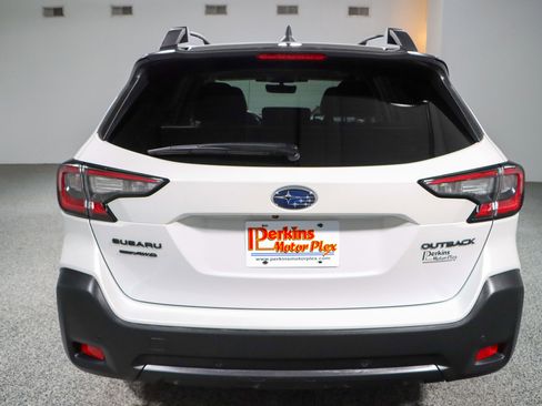 Used 2024 Subaru Outback Onyx Edition image 8