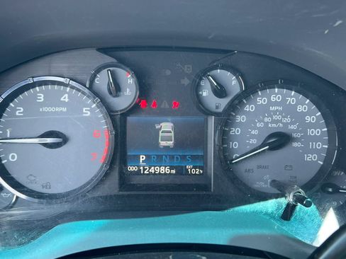 Used 2017 Toyota Tundra SR RWD image 11
