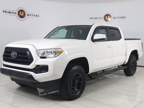 Used 2022 Toyota Tacoma SR image 5