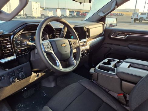 New 2025 Chevrolet Silverado 1500 LT AWD/4WD image 9