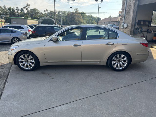 Used 2009 Hyundai Genesis 3.8 w/ Premium Plus Pkg 3 RWD image 6