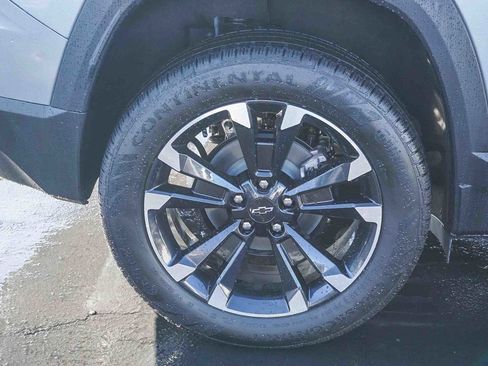 New 2026 Chevrolet Equinox RS w/ LPO, Floor Liner Package image 8