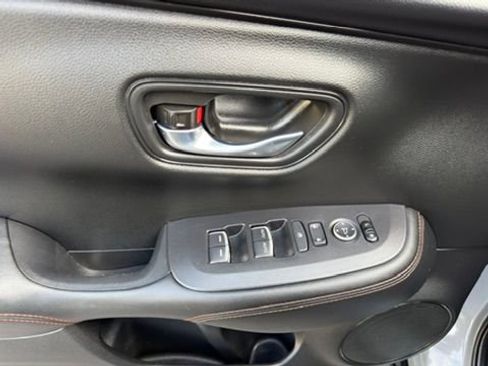 Used 2023 Honda HR-V Sport image 11