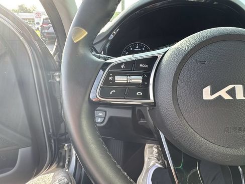 Used 2023 Kia Seltos EX AWD/4WD image 18