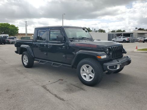 Used 2020 Jeep Gladiator Sport w/ Quick Order Package 24S AWD/4WD image 3