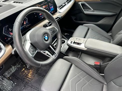 Used 2025 BMW X1 xDrive28i w/ Technology Package image 9