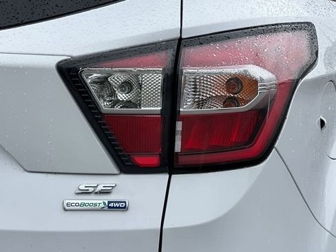 Used 2017 Ford Escape SE AWD/4WD image 30