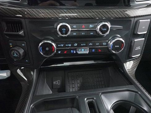 New 2025 Ford F150 Lariat w/ Equipment Group 502A High image 21