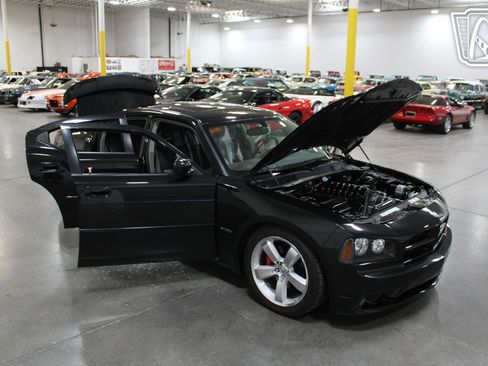 Used 2006 Dodge Charger SRT8 w/ SRT Option Group III RWD image 36