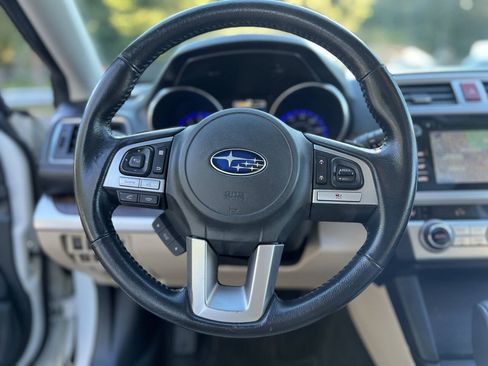 Used 2015 Subaru Outback 2.5i Limited AWD/4WD image 20