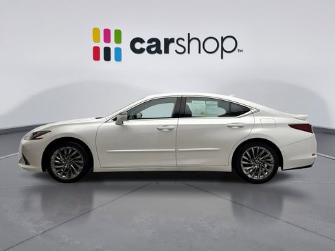 Used 2024 Lexus ES 350 w/ Luxury Package image 2