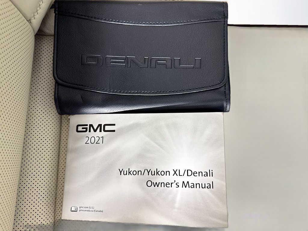 Used 2021 GMC Yukon Denali w/ Denali Premium Package RWD image 44