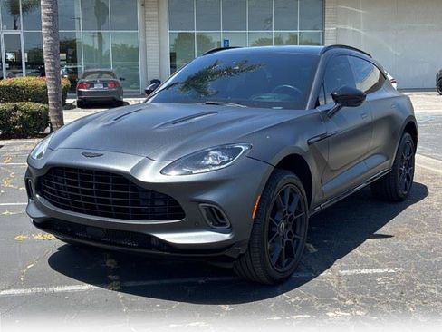 Used 2021 Aston Martin DBX AWD/4WD image 3