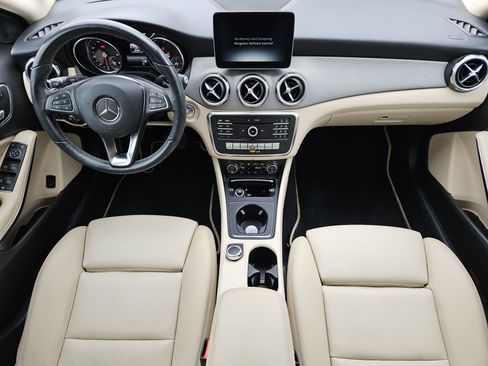 Used 2019 Mercedes-Benz GLA 250 image 25