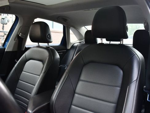 Used 2022 Volkswagen Jetta SE w/ Panoramic Sunroof Package image 27