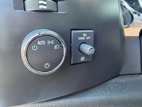 Used 2013 Chevrolet Silverado 1500 LT AWD/4WD image 15