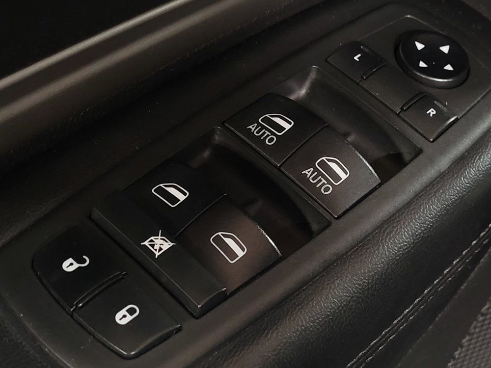 Used 2019 Dodge Durango SXT RWD image 27