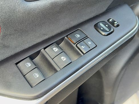 Used 2017 Toyota Camry XSE FWD image 15