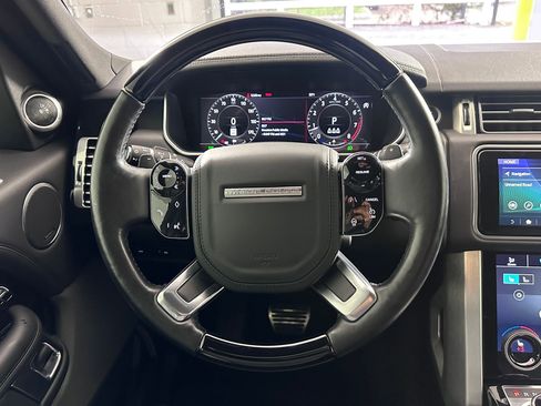 Used 2022 Land Rover Range Rover Westminster Edition image 13