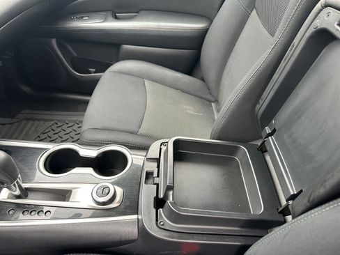 Used 2018 Nissan Pathfinder S AWD/4WD image 15