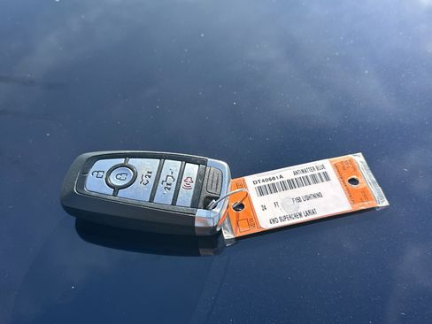 Used 2024 Ford F150 Lightning Lariat image 36