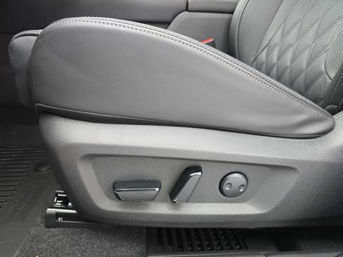 New 2026 Nissan Rogue Platinum w/ Platinum Premium Package AWD/4WD image 29