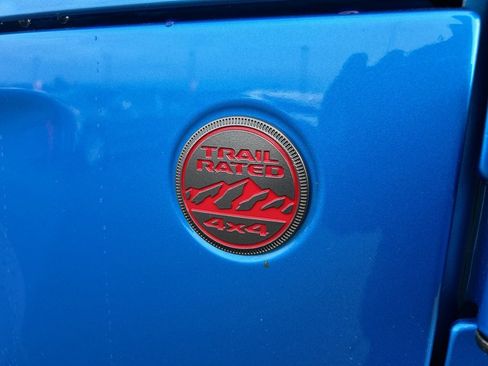 Used 2025 Jeep Wrangler Rubicon image 10