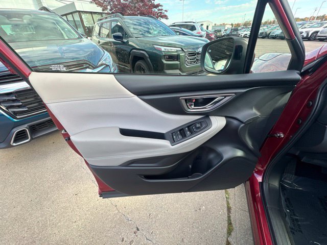 Used 2024 Subaru Forester Premium AWD/4WD image 12