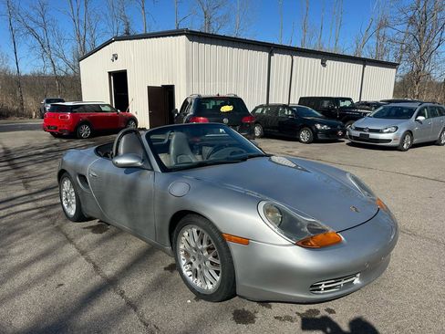 Used 2000 Porsche Boxster RWD image 25