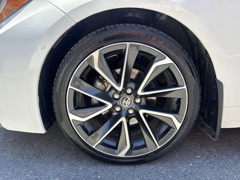 Used 2022 Toyota Corolla SE FWD image 11