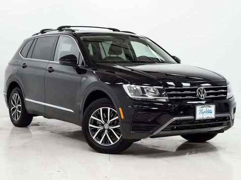 Used 2020 Volkswagen Tiguan SE w/ Panoramic Sunroof Package AWD/4WD image 6