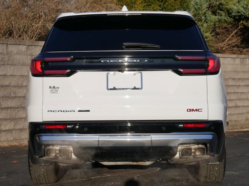 Certified 2024 GMC Acadia Denali image 5