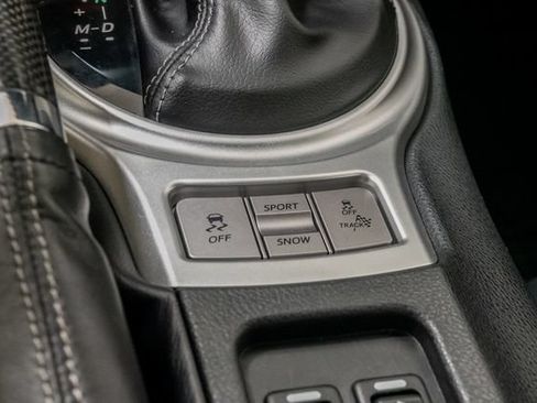 Used 2018 Toyota 86 RWD image 18