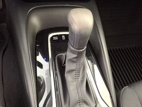 Used 2024 Toyota Corolla LE image 14