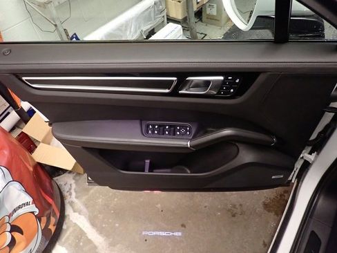 Used 2023 Porsche Cayenne GTS image 21