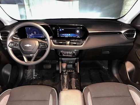 Used 2025 Chevrolet TrailBlazer LT image 31