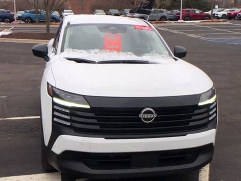 Certified 2025 Nissan Kicks S image 3