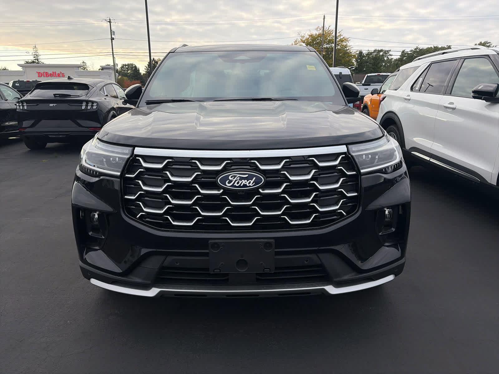 New 2027 Ford Explorer Platinum w/ 3.0L Ultimate Package AWD/4WD image 3