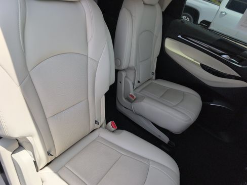 Used 2023 Buick Enclave Essence w/ Experience Buick Package FWD image 33
