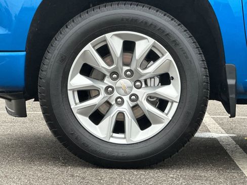 Used 2023 Chevrolet Silverado 1500 Custom image 23