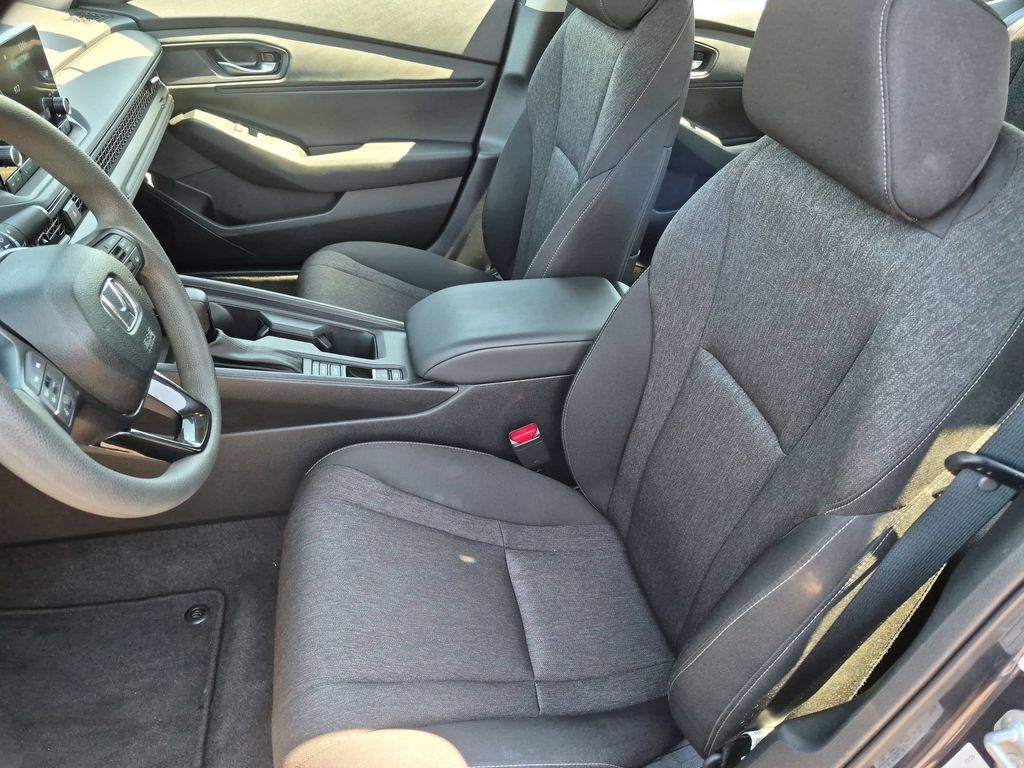 Used 2025 Honda Accord SE image 24