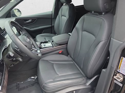 Used 2023 Audi Q8 Prestige AWD/4WD image 15