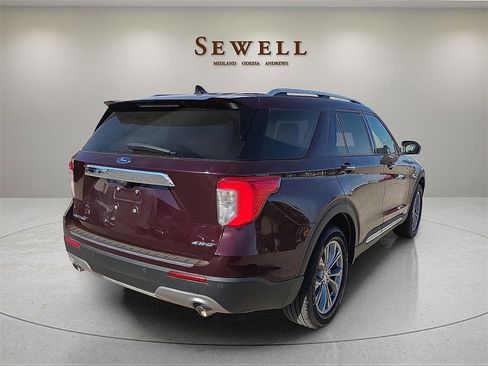 Used 2023 Ford Explorer Limited w/ Limited Technology Package image 4