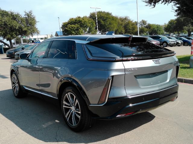 Used 2023 Cadillac Lyriq AWD image 13