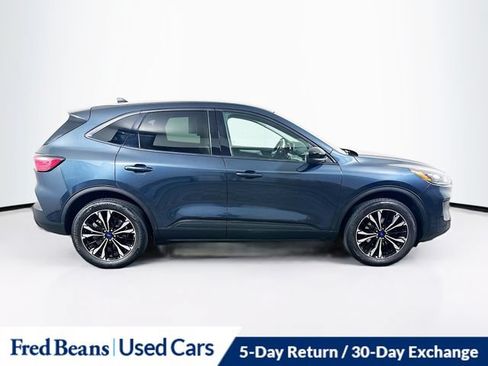 Used 2022 Ford Escape SE w/ SE Sport Appearance Package AWD/4WD image 11