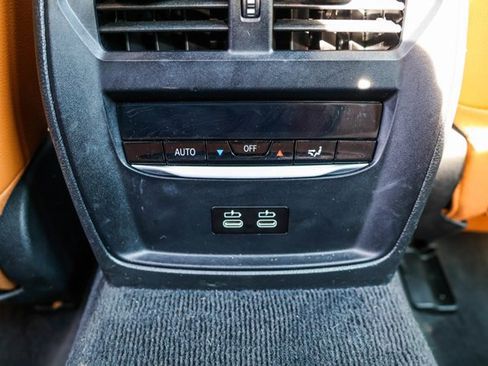 Used 2022 BMW i4 eDrive40 w/ M Sport Package image 23