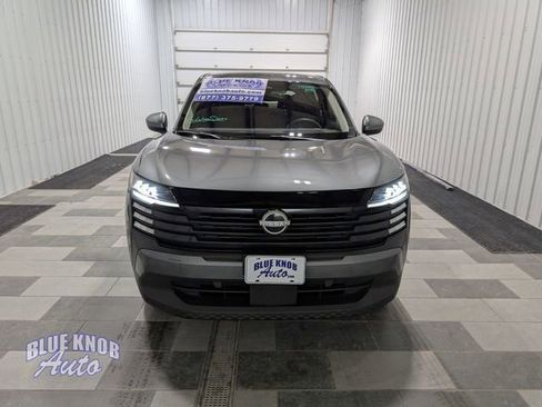 Used 2025 Nissan Kicks SV image 6