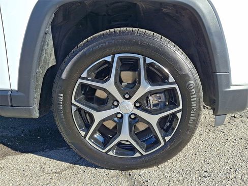 Certified 2024 Jeep Compass Limited image 27