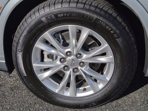 Used 2025 Cadillac XT6 Luxury image 33