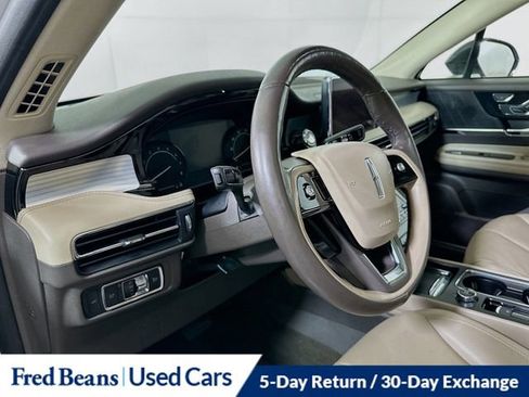 Certified 2021 Lincoln Corsair AWD w/ Premium Package image 11